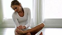 kinky blonde milks hot cumshot on her fetish play