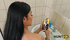 Shy brunette, wanna fuck me in the toilet?