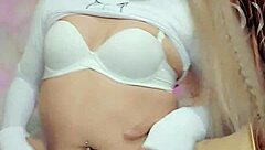 Hermosa Transsexual Blanca Nieves Crossdresses For Bold Hardcore Action