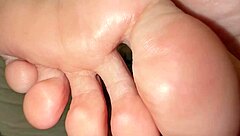 cutest feet get sensual massage in ny salon