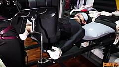 Feel Dominafire's Strapon Make Salome Salvi Squirt Hard?