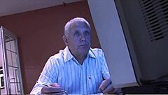 we spied the young girl getting fucked hard outdoors by the worker