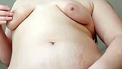 curvy swedish agnes rose fingers squirts wet pussy