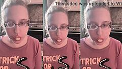 chewing asmr bubble gum makes my huge tits bounce teasingly