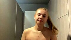 young amateur squirts extreme from big cock anal fuck