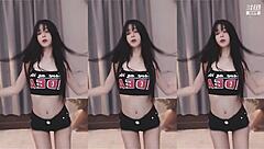 Sexy Chinese Babe Dances with Big Tits and Slim Body