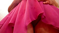 dawnskye1962 flaunts delicious curves in update one