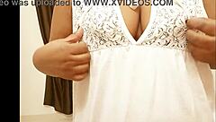 Kolkata Babe's Sexy Boobs Bounce Temptingly