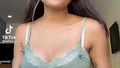 Mature Women Flash Cunt Ass Crack!