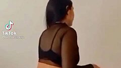 Mature Women Flash Cunt Ass Crack!