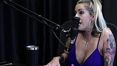 julia fontanelli chained in special seat bandit wife porn depression talk