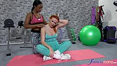 i luv watchin big tits ebony redhead lesbians lick pussies in gym