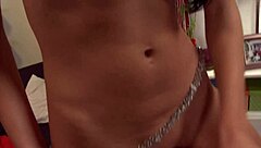 Slut's squirting surge teases wildly