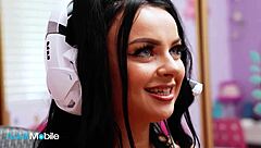 Pierced gamer babe Payton Preslee sucks Tommy Gunn's thick cock with shaved pussy tan lines