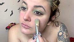 Hey daddy, watch this fetish topless cute kitten makeup tease