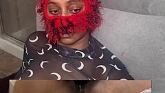 EBONY SQUIRTS EATING WET PUSSY NO MOANING CHALLENGE