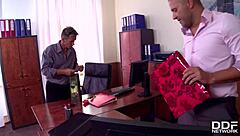 Cock-loving bombshell Lindsey Olsen thrills in three-way anal pounding