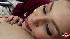 Petite redhead meia-irma deepthroats cock hungrily in POV bliss