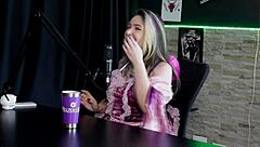 First anal face forward loves creampie addicted to threesomes uber siririca