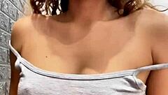 i'm shaking showing my juicy latina body to orgasm