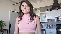 hot amateur gives steamy handjob during massage!