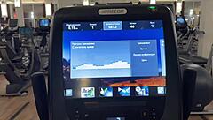 Hey that gym beauty took my invite for steamy bathroom sex right now