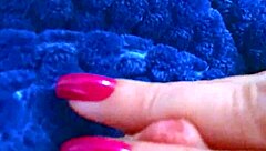 Finger my shaved pussy to squirting orgasm!