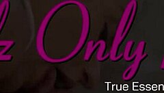 Lesbian Kissing And Scissoring With Hot Girlfriend