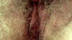 i masturbate my hairy mommy pussy intensely