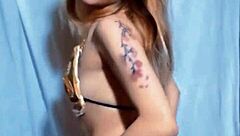 bonneyuwu rocks sexy leia cosplay from star wars