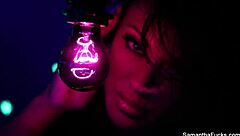 Samantha Saint's lesbian black light pussy play