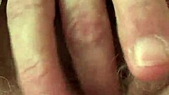 i masturbate my hairy mommy pussy intensely