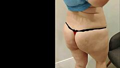 hot milf mommy teases in casual girlfriend chat