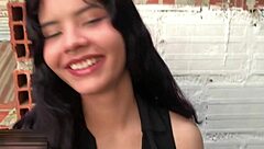 Porno en español hermanastro folla coño por plata pov