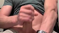 quick handjob on sleeping tight big cock amateur solo