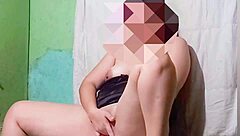 Bella X5 Fingers Herself Seductively on Camera