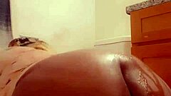 wanna pound this fat pregnant bbw's juicy pussy and big tits?