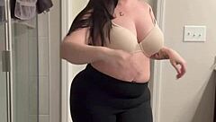 milf undresses revealing her juicy big ass solo