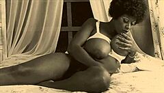 Vintage Beauties Bare It All Outdoors