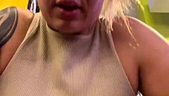 Sweaty gym shirt goes see-through so hot 💦😍