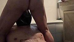 FRENCH FEMDOM SLAVE LICKS MATURE PUSSY