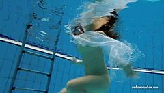 kristy babe shake those big boobs underwater now