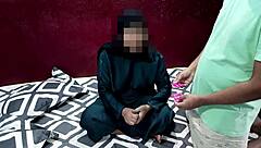 Muslim hijab wife moans in missionary with huge cock damad