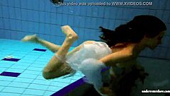 kristy babe shake those big boobs underwater now