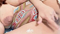 finger my hairy desi pussy hard!