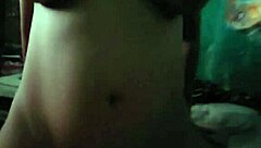 tetas grandes naturales rebotando en vaquera gimiendo alto con vecinos cerca