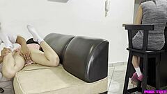 my hot indonesian stepsis loves my massage and stays still for more 😏🍑