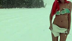 wanna see my shaved pussy flash outdoors in garden?