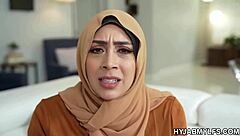 Peter Green Shoots Sexy Nudes Of Arab Lilly Hall's Big Tits!