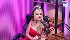 ela, did you moan that loud for both hot babes?